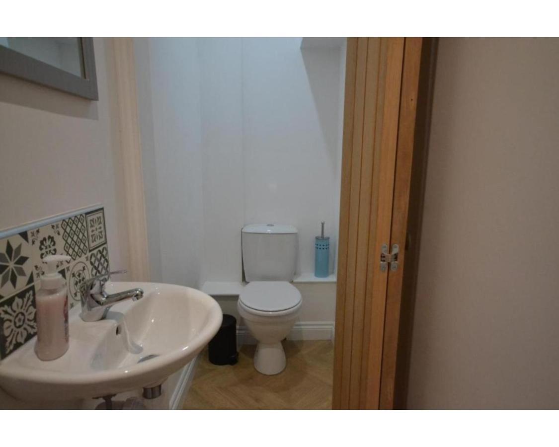 Hazel Cottage Tenby Ngoại thất bức ảnh